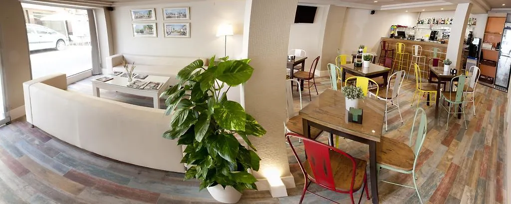 Hostal Loimar Torre Del Mar